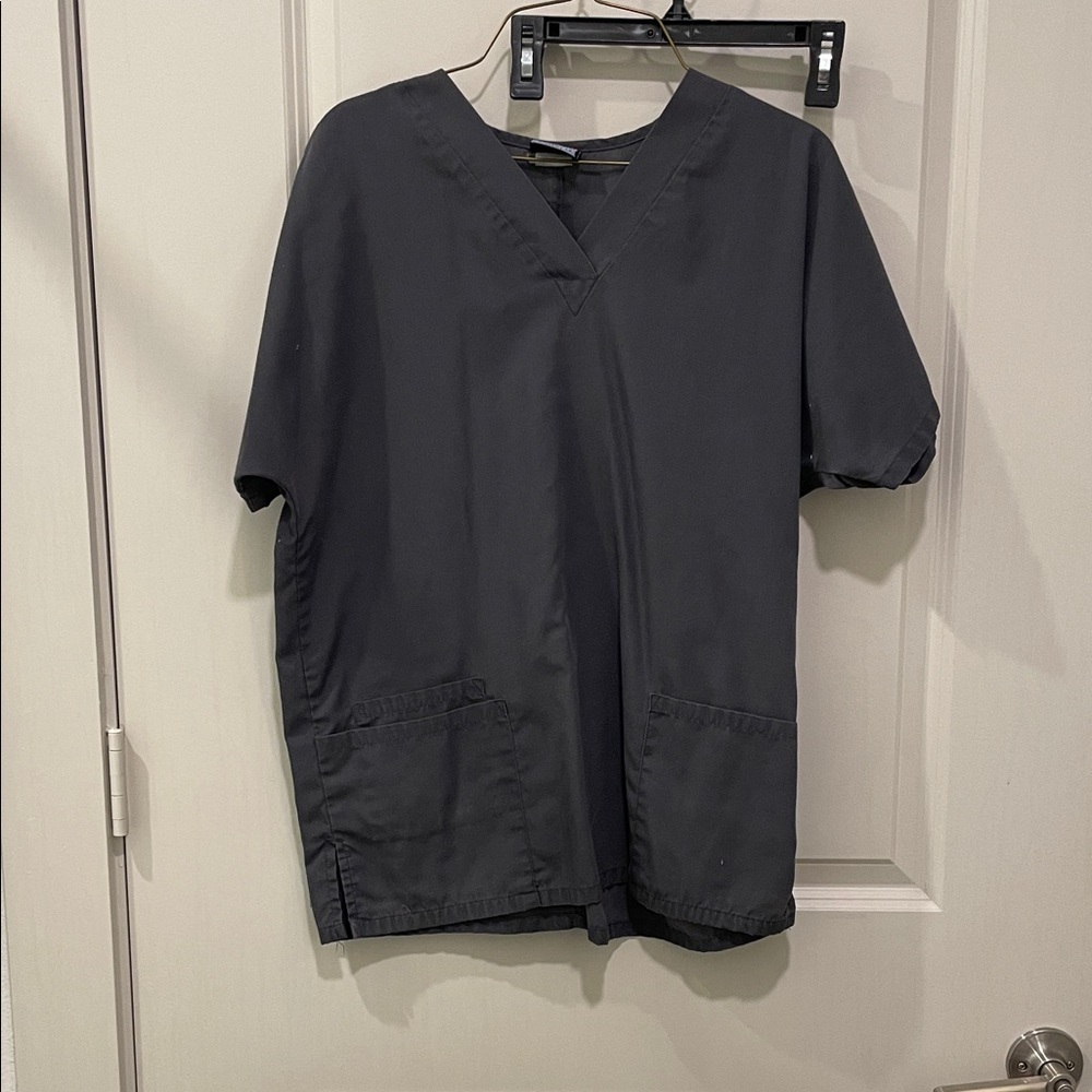 Cherokee Men's Dark V-Neck Shirt